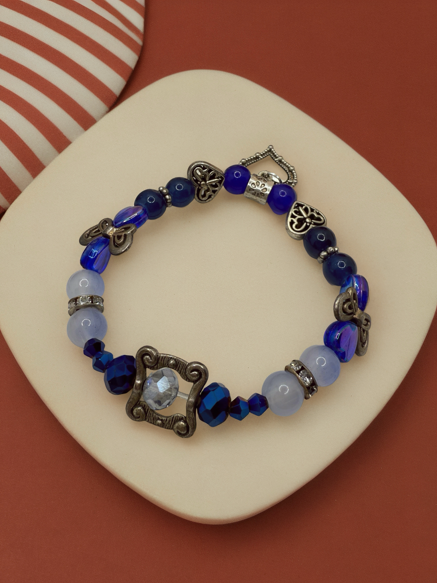 Perfect blue beaded bracelet