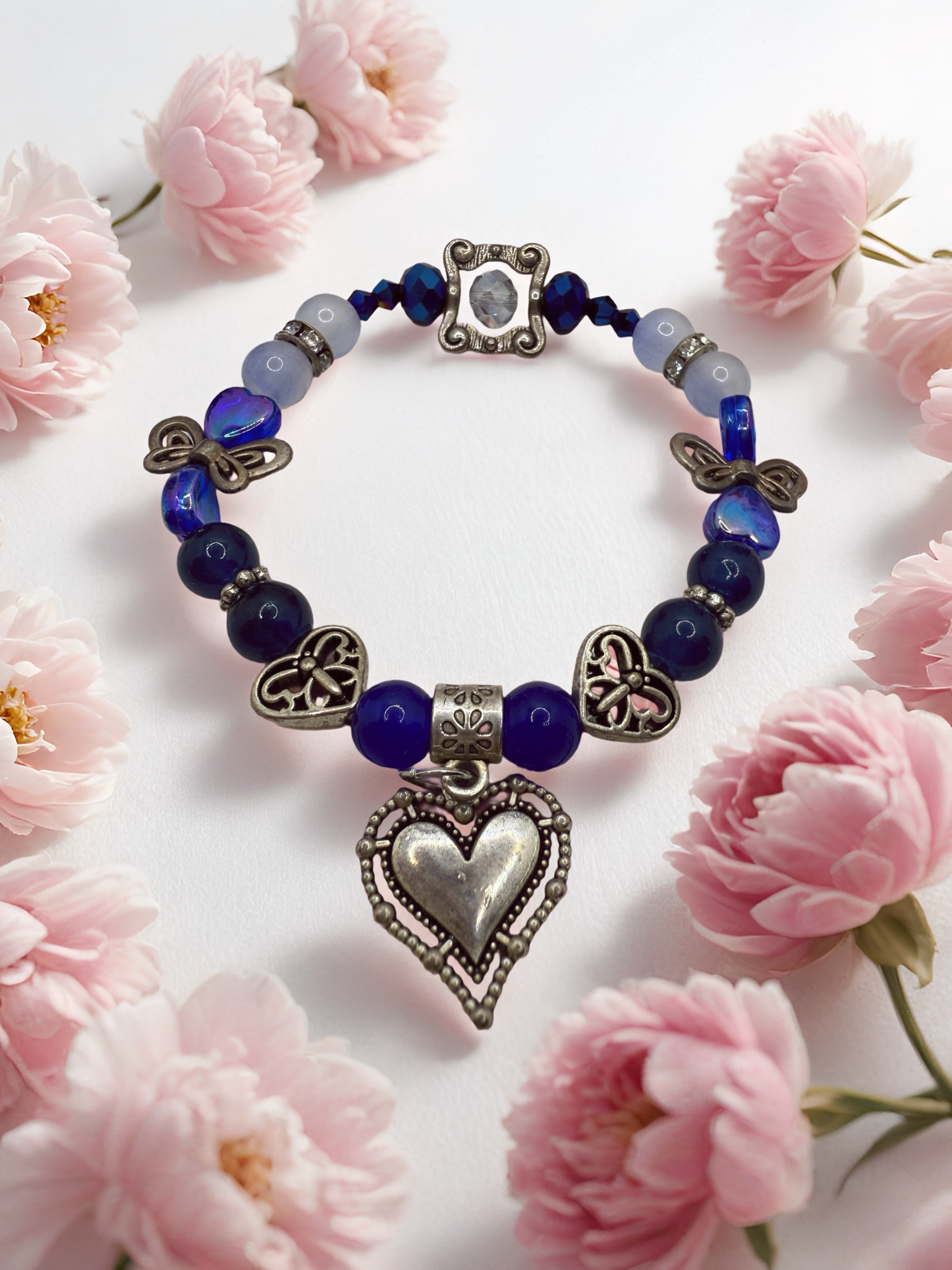 Perfect blue beaded bracelet