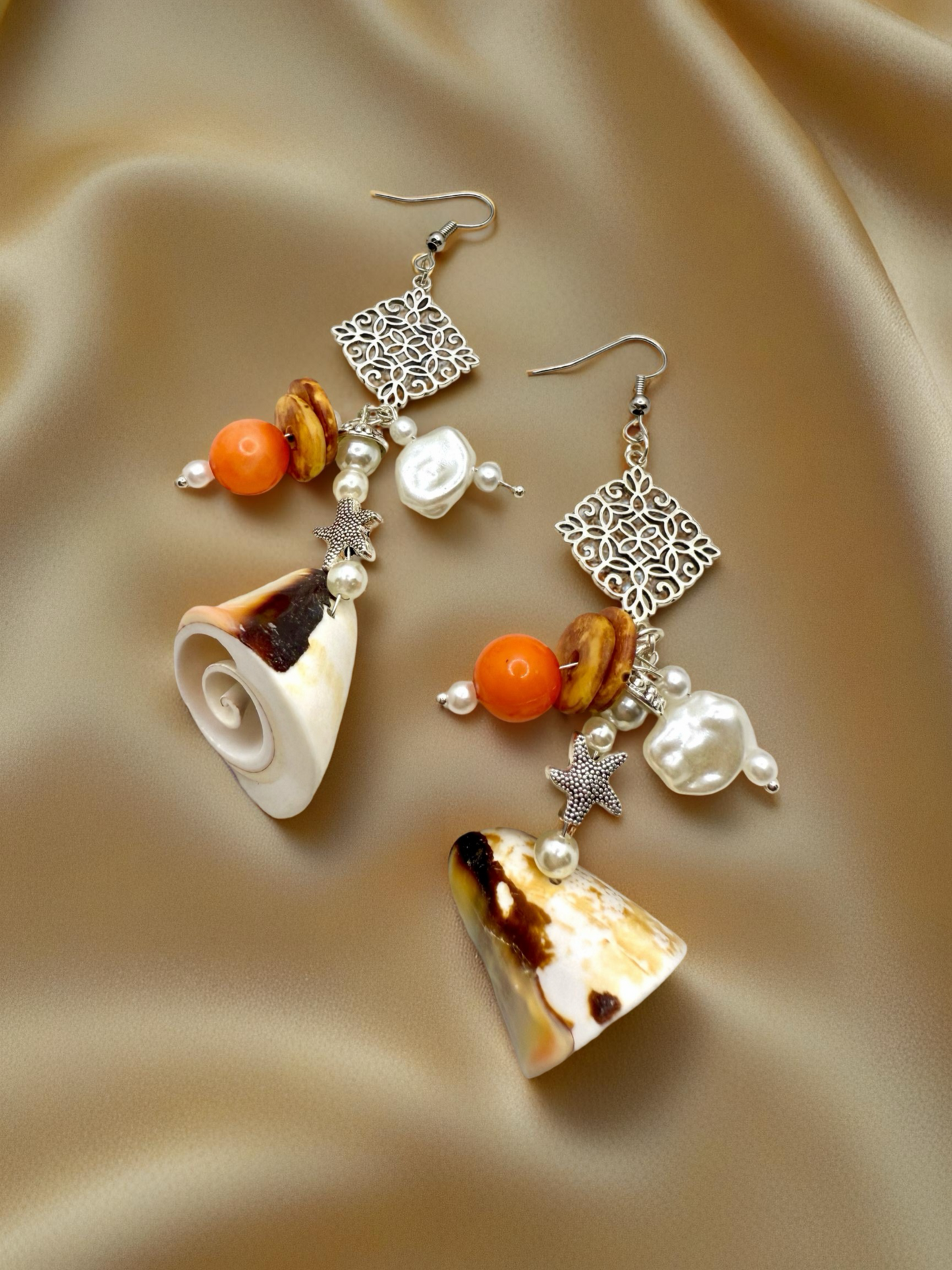 Sea paradise Shell and pearl hook earrings