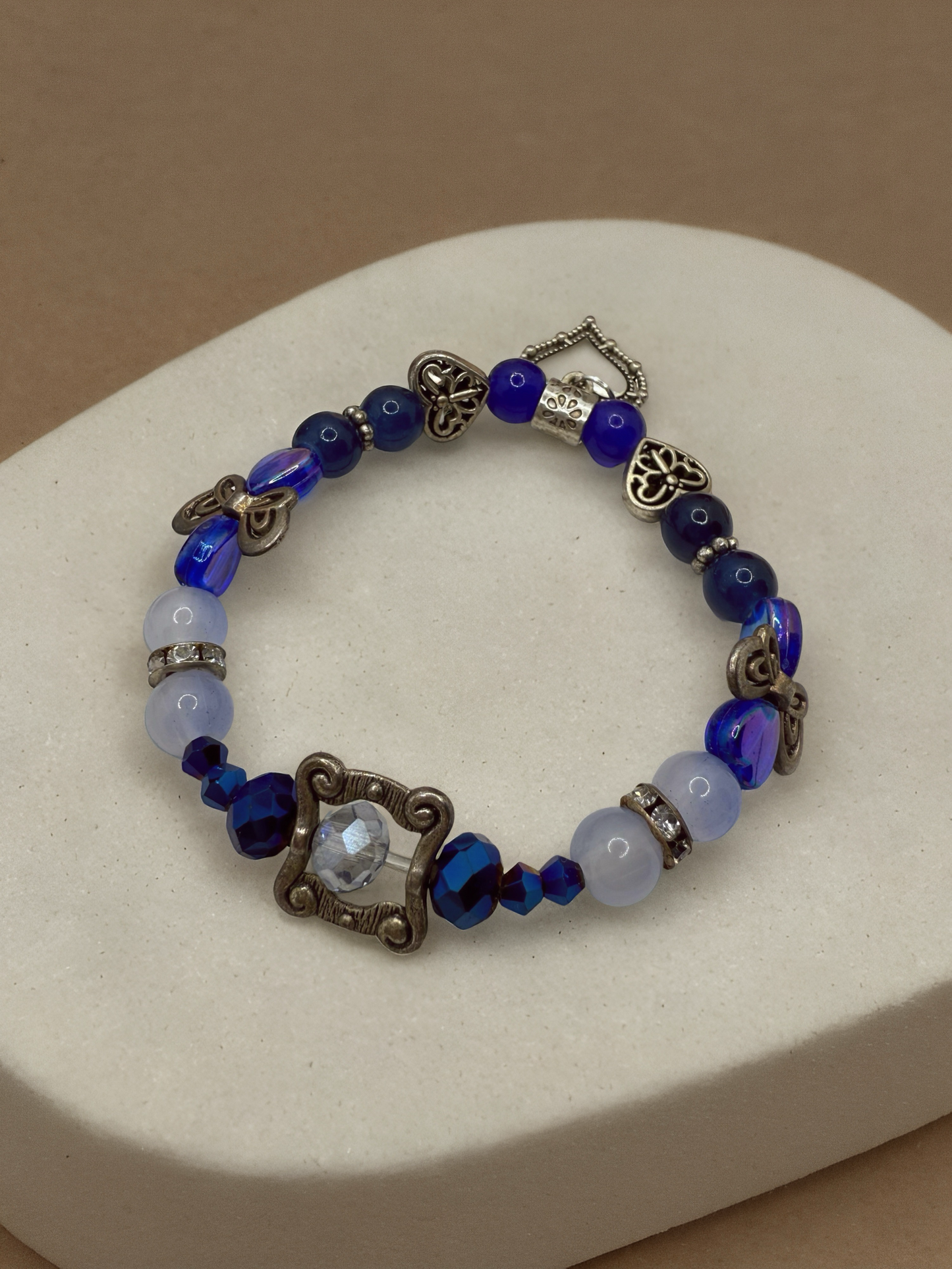 Perfect blue beaded bracelet
