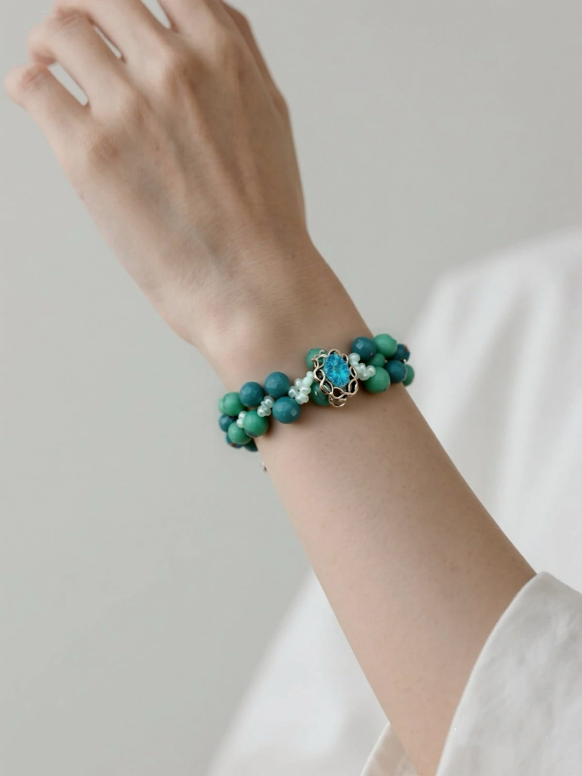 Turquoise glass beads