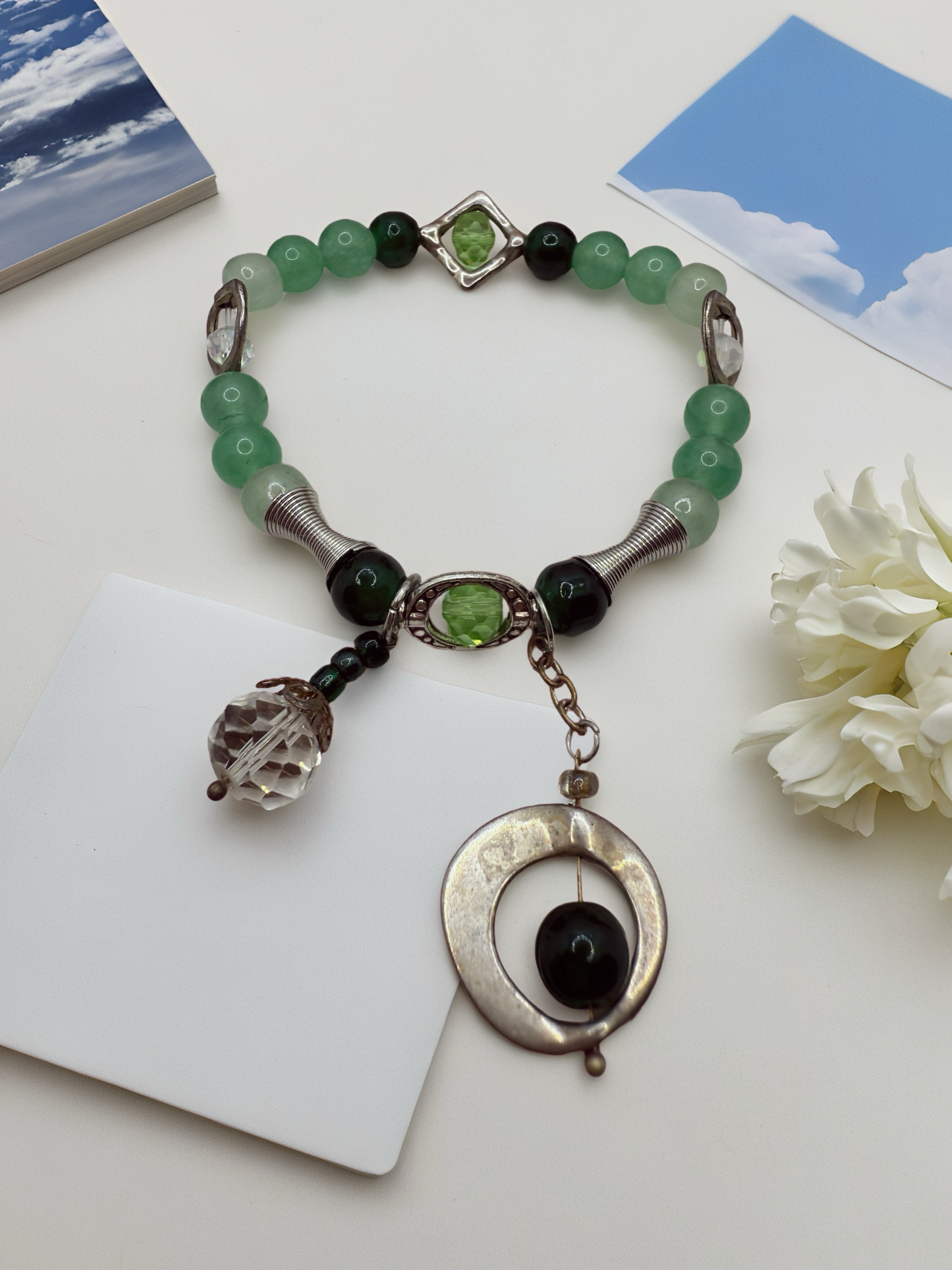Fresh green exquisite beaded and with metal hollow bracelet